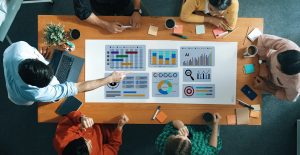 ベンダー選定とは？システム開発の発注先を決める流れと評価表の配点設計