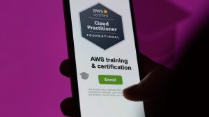 AWS Skill Builderの使い方と料金｜無料の範囲・ログイン方法・有料サブスクの選び方【2026年10月】